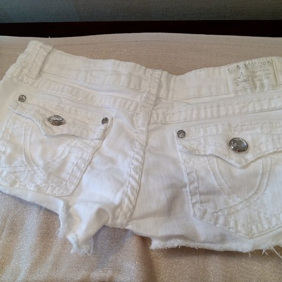 White Jean shorts size 7 - Picture 2 of 5